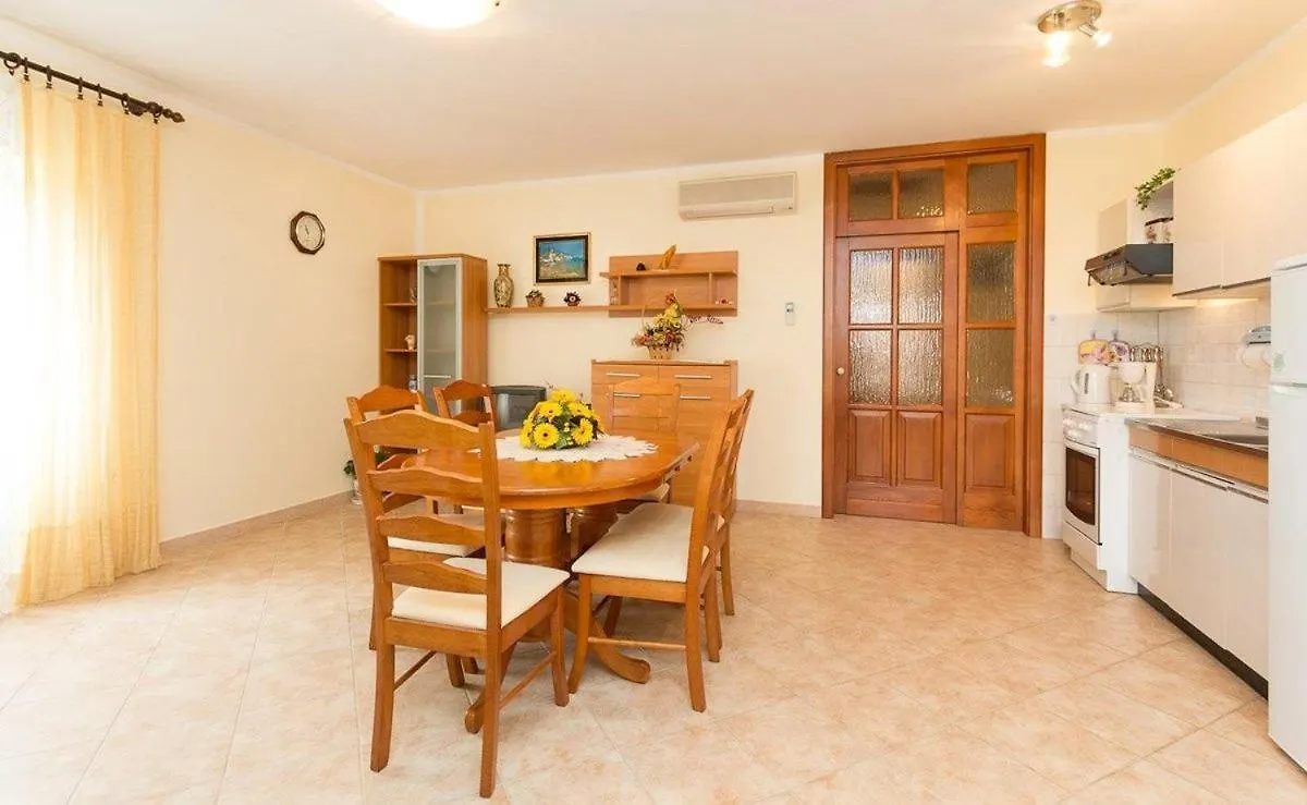 Apartment Percan Krnica