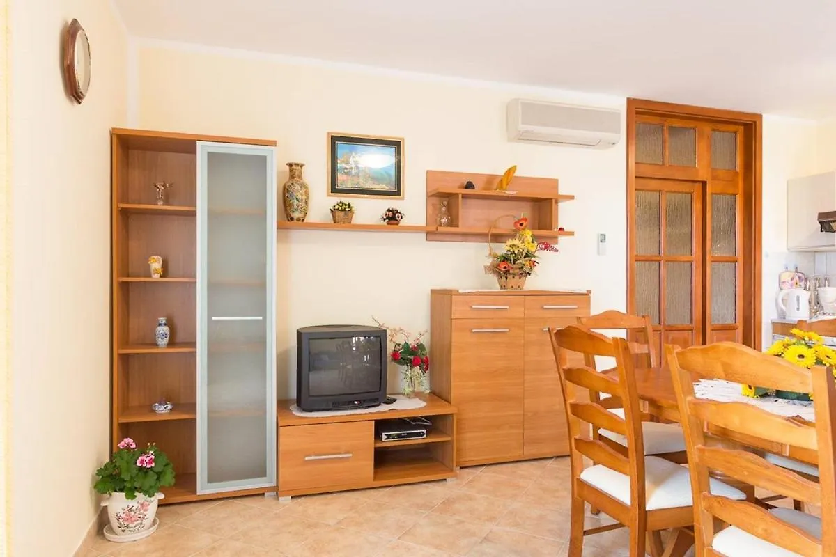 Apartment Percan Krnica